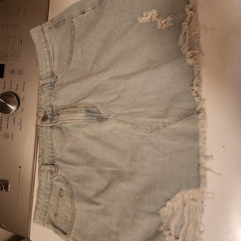 SHEIN Light Blue Frayed Denim Shorts